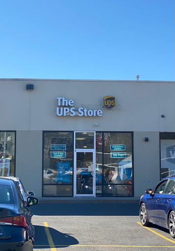 Shipping and Mailing Service «The UPS Store», reviews and photos, 360-B Queen St, Southington, CT 06489, USA