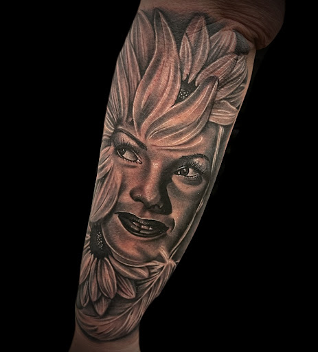 Explore violin tattoo ideas, creative tattoo ideas in Altoona, available at Catharsis Tattoo Gallery