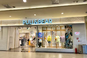 Pull&Bear image