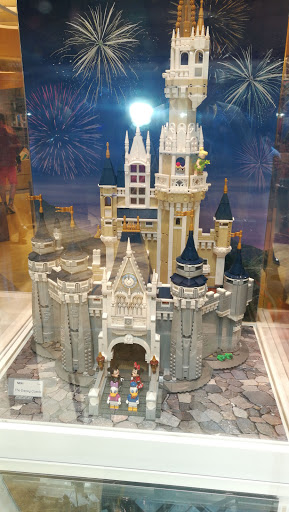 Toy Store «The LEGO Store», reviews and photos, 19575 Biscayne Blvd, Miami, FL 33180, USA