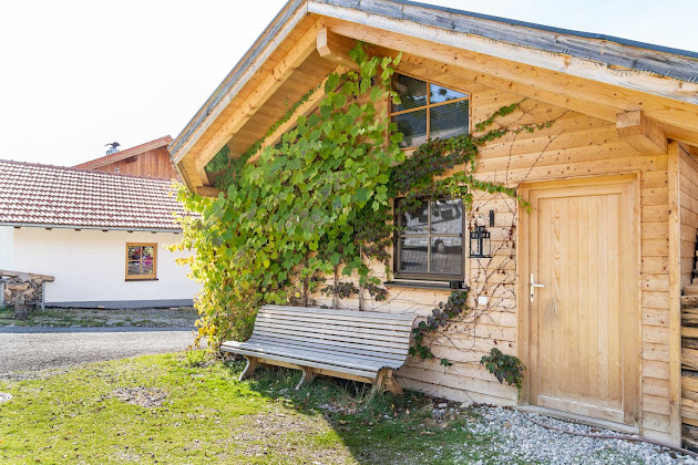 Photo Gasthaus/Pension Ammertaler Hof - Restaurant - Biergarten - Allwetter Sonnenterrasse - Gasthaus - Zimmer - Boulderhalle - Wohnmobil Stellplatz 82442 Saulgrub