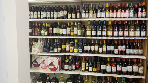 Liquor Store «Gate Six Liquor Store», reviews and photos, 15158 Fort Campbell Blvd, Oak Grove, KY 42262, USA