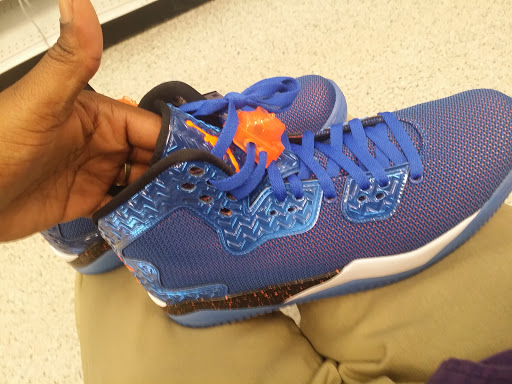 Clothing Store «Ross Dress for Less», reviews and photos, 1945 W Palmetto St, Florence, SC 29501, USA