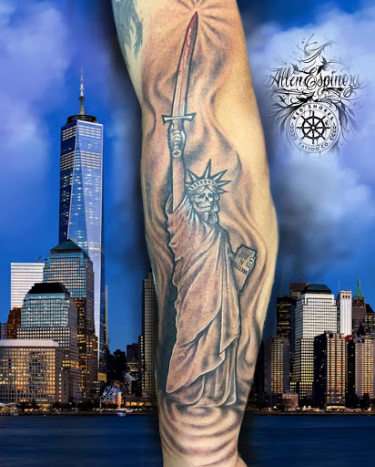 Tattoo Shop «Red Shores Tattoo Co.», reviews and photos, 2909 Baldwin St, Houston, TX 77006, USA