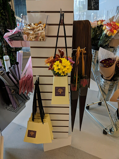 Florist «Flowers By Pouparina», reviews and photos, 1868 W Flagler St, Miami, FL 33135, USA