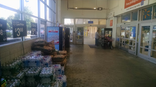 Discount Store «Walmart», reviews and photos, 900 Boston Post Rd, Guilford, CT 06437, USA