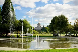 Heritage Park Fountain image