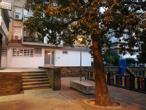 Información y opiniones sobre Clínica Dental Sánchez Arjona S.Cv. de Sevilla