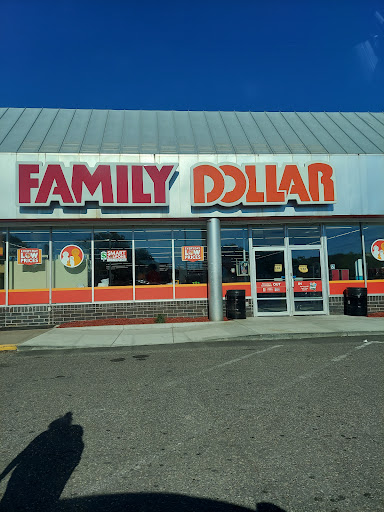 Dollar Store «FAMILY DOLLAR», reviews and photos, 4037 Central Ave NE, Columbia Heights, MN 55421, USA