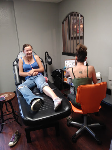 Tattoo Shop «Catch 22 Tattoo», reviews and photos, 1505 Madison Ave, Painesville, OH 44077, USA