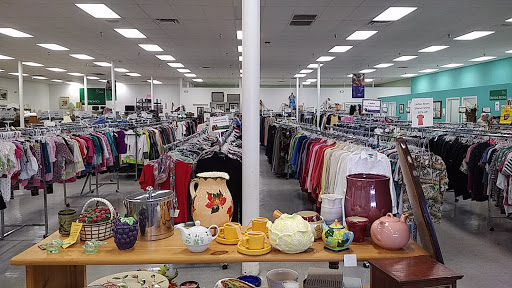 Thrift Store «Humane Society Thrift Store», reviews and photos, 4445 20th St, Vero Beach, FL 32966, USA