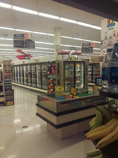 Grocery Store «Safeway», reviews and photos, 2525 SE Tualatin Valley Hwy, Hillsboro, OR 97123, USA