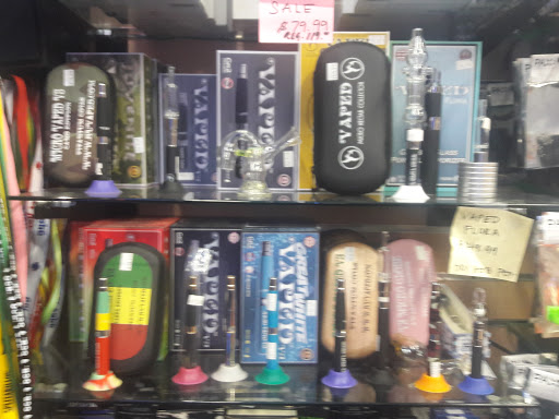 Tobacco Shop «Cole Street Smoke Shop», reviews and photos, 610 Cole St, San Francisco, CA 94117, USA