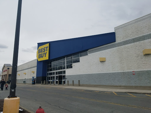 Electronics Store «Best Buy», reviews and photos, 1100-1300 N Galleria Dr, Middletown, NY 10941, USA