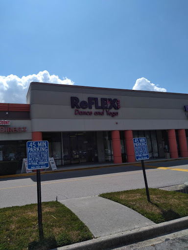 Movie Theater «Parkway 8 Cinema», reviews and photos, 6300 N Lockwood Ridge Rd, Sarasota, FL 34243, USA