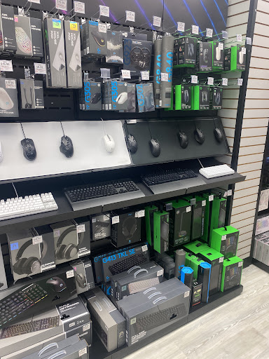 Video Game Store «GameStop», reviews and photos, 565 E Round Grove Rd STE 202, Lewisville, TX 75067, USA