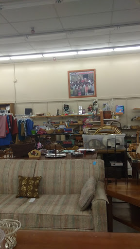 Thrift Store «Drop Inn Resale Store», reviews and photos, 1625 J St SW, Cedar Rapids, IA 52404, USA