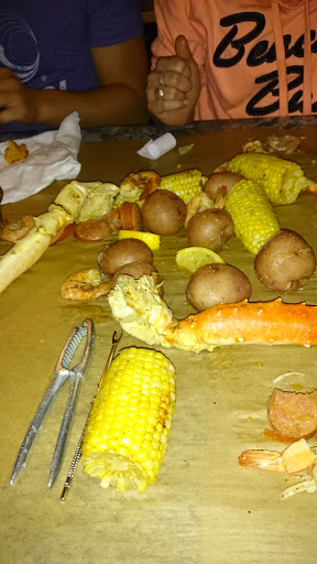 Restaurant «Beach Bums Bar & Eatery», reviews and photos, 35776 Co Hwy 72, Battle Lake, MN 56515, USA