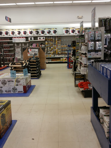 Hardware Store «Harbor Freight Tools», reviews and photos, 3333 W Henrietta Rd #400, Rochester, NY 14623, USA