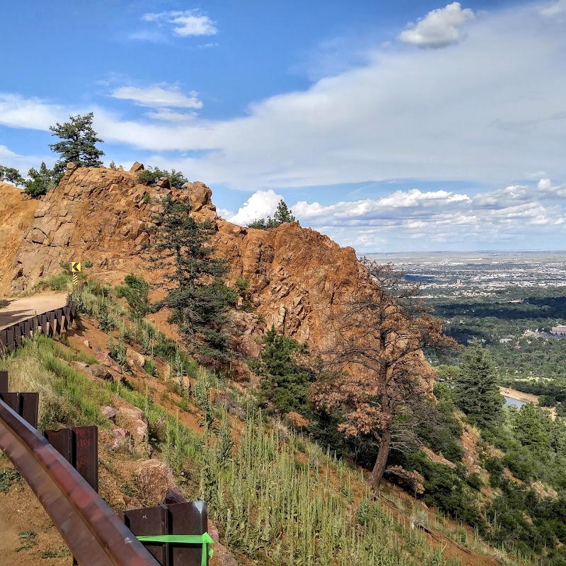 North Cheyenne Cañon Park