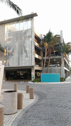 Park «Heritage Park», reviews and photos, 19200 Collins Ave, Sunny Isles Beach, FL 33160, USA