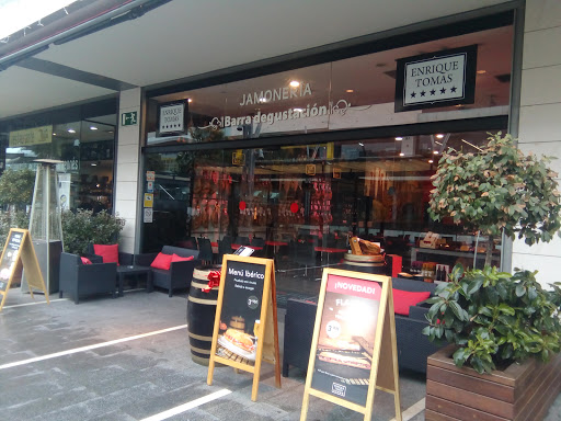 Información y opiniones sobre Enrique Tomás JAMON-TAPAS-VINO de Zaragoza