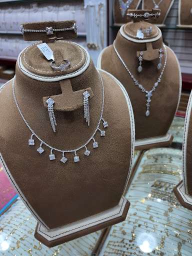 Al Buteen Jewellery متجر مجوهرات في الامارات فى العين خريطة الخليج
