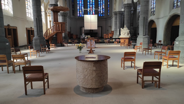 Beoordelingen van Sint-Michielskerk van Kortrijk in Kortrijk - Kerk