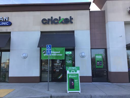 Cell Phone Store «Cricket Wireless Authorized Retailer», reviews and photos, 4425 W Ashlan Ave #107, Fresno, CA 93722, USA