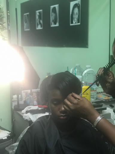 Hair Salon «Dominican Natural Hair Salon», reviews and photos, 4830 Hwy 6 N e, Houston, TX 77084, USA