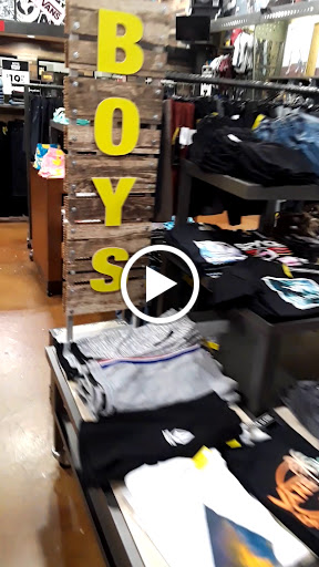 Clothing Store «Tillys», reviews and photos, 5800 Northgate Dr, San Rafael, CA 94903, USA