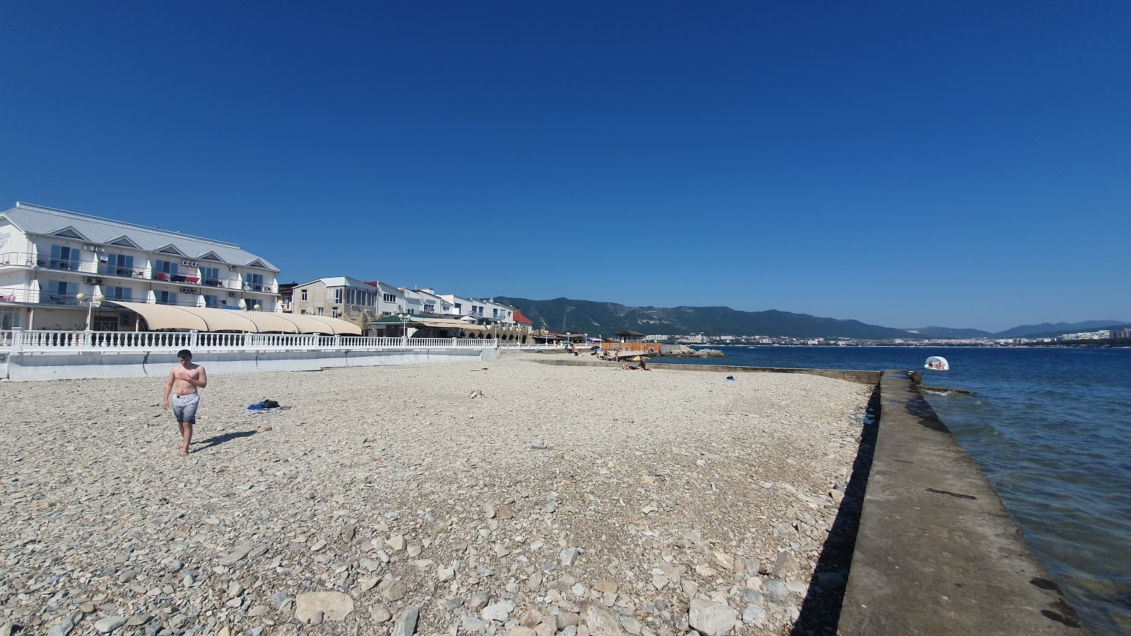 Foto de Briz beach I con terreno rocoso superficie