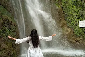 Kashmir Waterfall Picnic point Dullai image