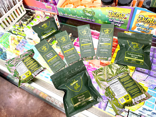 Tobacco Shop «Green Light Smoke Shop», reviews and photos, 466 Rayford Rd #104, Spring, TX 77386, USA