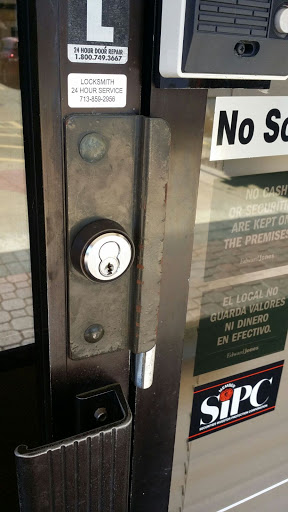 Locksmith «Texas Premier Locksmith», reviews and photos, 600 W 28th St #105, Austin, TX 78705, USA