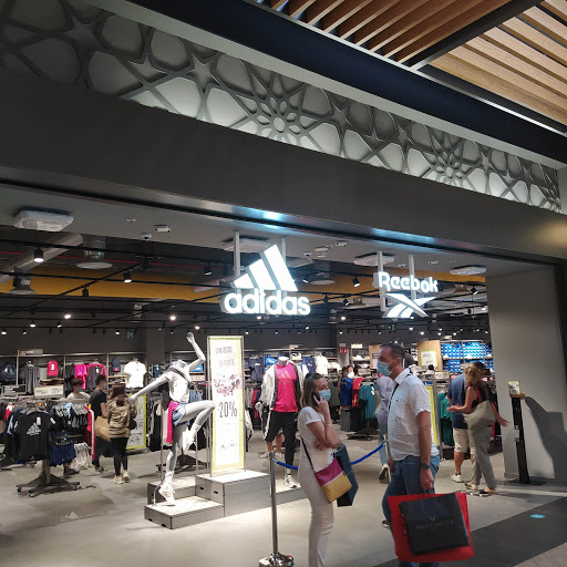 adidas & Reebok Outlet Store San Jose de la Rinconada