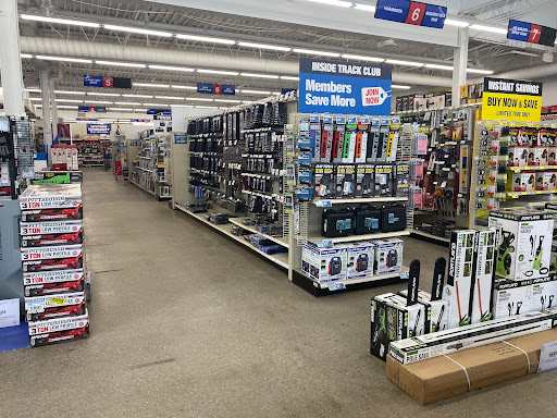 Hardware Store «Harbor Freight Tools», reviews and photos, 4646 Great Northern Blvd, North Olmsted, OH 44070, USA