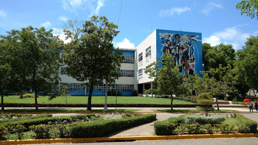 Facultad de Ingeniería y Arquitectura