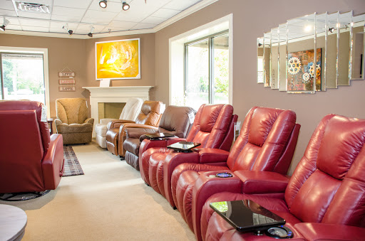 Furniture Store «Roberts Furniture & Mattress», reviews and photos, 3032 Richmond Rd, Williamsburg, VA 23185, USA