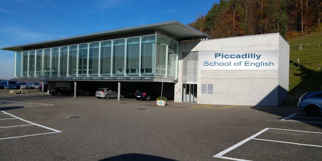 Rezensionen über Piccadilly School of English - Bubendorf Baselland in Liestal - Sprachschule