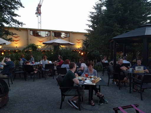 Movie Theater «McMenamins Anderson School Theater», reviews and photos, 18607 Bothell Way NE, Bothell, WA 98011, USA