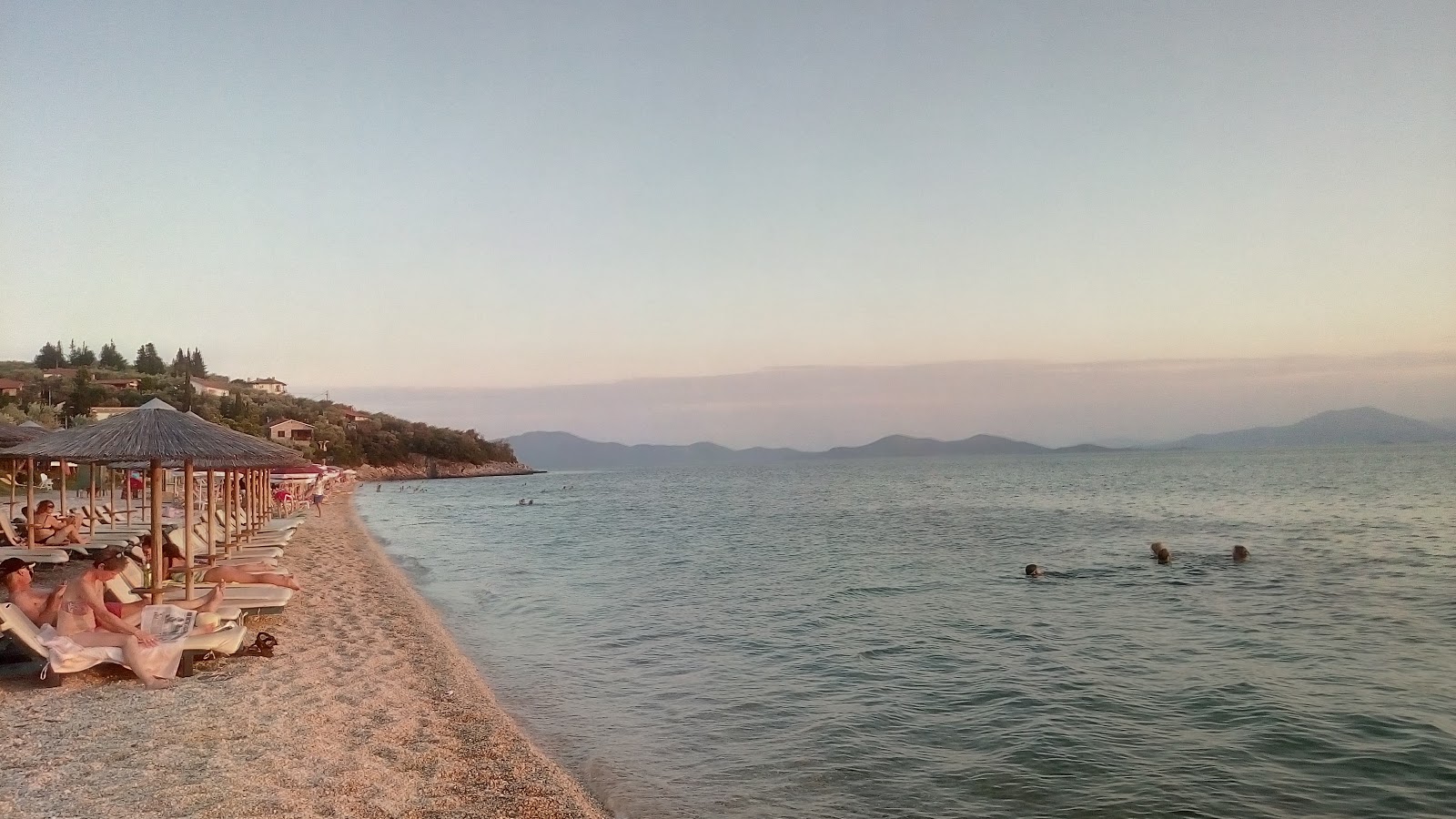 Foto di Ampovos beach con baia piccola