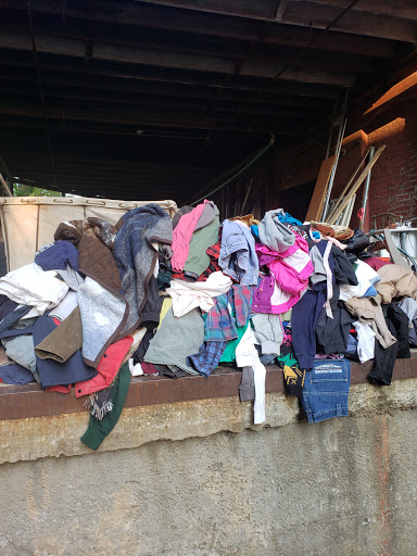 Wholesaler «Pixel 19 Vintage Clothing LLC», reviews and photos, 211 Klotter Ave, Cincinnati, OH 45219, USA