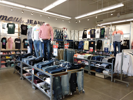 Clothing Store «Old Navy», reviews and photos, 4806 S Baldwin Rd, Orion Charter Township, MI 48359, USA