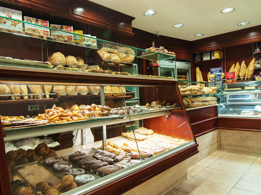 Horno de pan Can Bassas en Hostalric, Girona