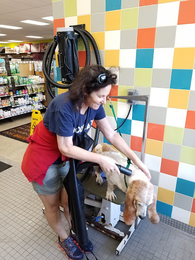 Pet Supply Store «Unleashed by Petco», reviews and photos, 475 E Avenida De Los Arboles a, Thousand Oaks, CA 91360, USA