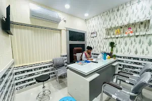 Waater Skin & Hair Clinic | Best Skin Doctor in Patna | Dr. Prashant & Dr. Swati image