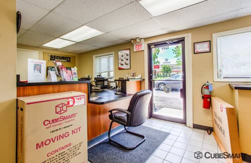 Self-Storage Facility «CubeSmart Self Storage», reviews and photos, 1089 East Ave, Streamwood, IL 60107, USA