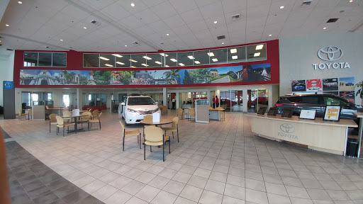 Toyota Dealer «Toyota Pasadena», reviews and photos, 3600 E Foothill Blvd, Pasadena, CA 91107, USA