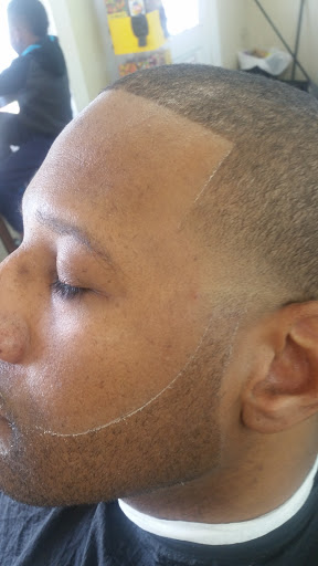 Barber Shop «Fatheadz Barber Shop», reviews and photos, 2516 Paul W Bryant Dr, Tuscaloosa, AL 35401, USA